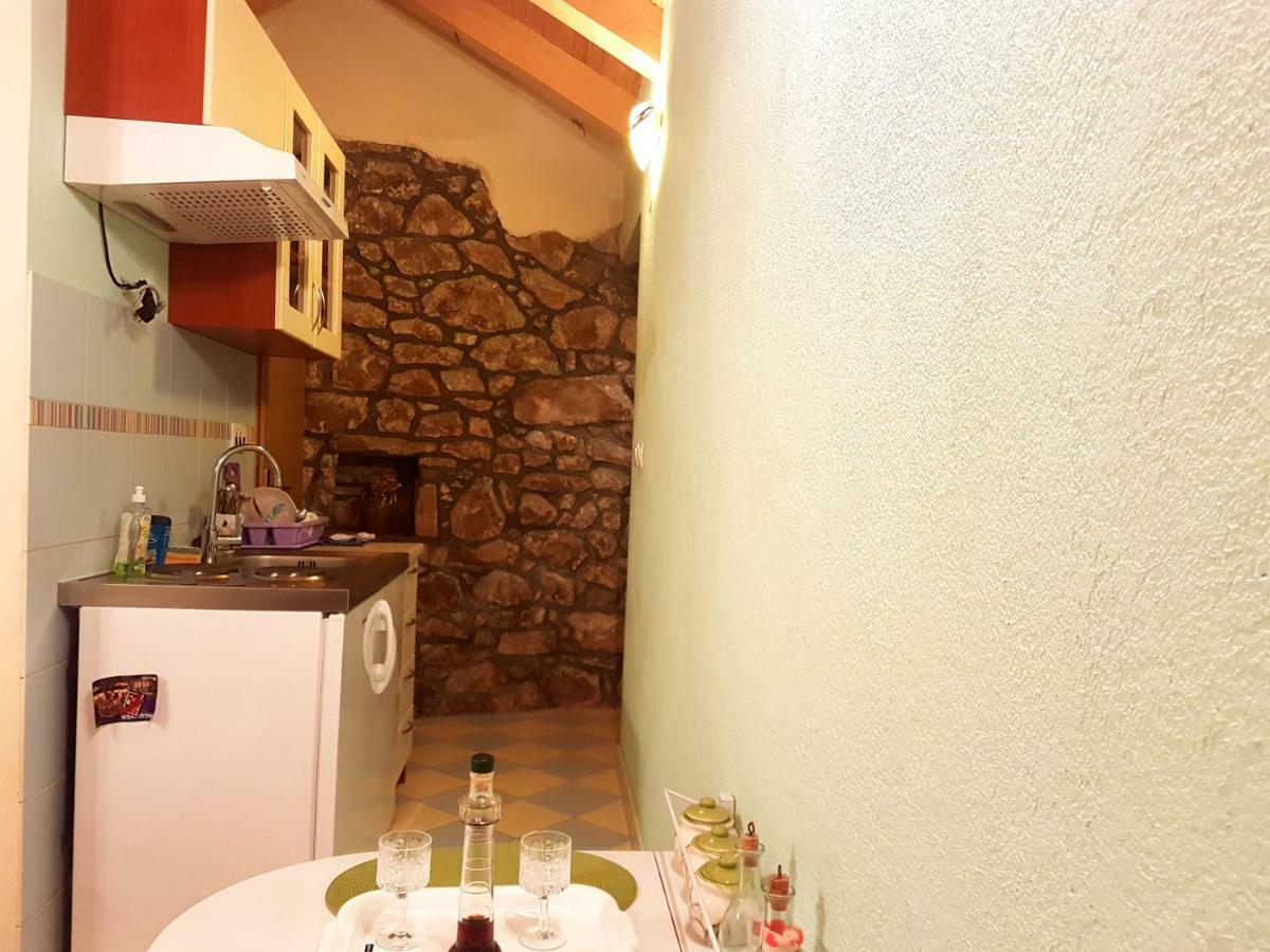 Cottage Melita The Apartment For Animal Lovers Babino Polje Exterior photo